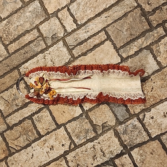 Vintage Toilet Paper Holder - Picture 1 of 5